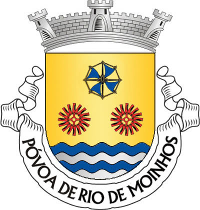 <p>Escudo de ouro, com armação de moinho de vento de negro, cordoada do mesmo e vestida de azul e duas rodas de azenha, de vermelho, dispostas em roquete; em ponta, quatro burelas ondadas de azul e prata. Coroa mural de prata de três torres. Listel branco, com a legenda a negro: «PÓVOA DE RIO DE MOINHOS».</p>
<p>(D.R.III Série nº 131, de 11/07/05)</p>