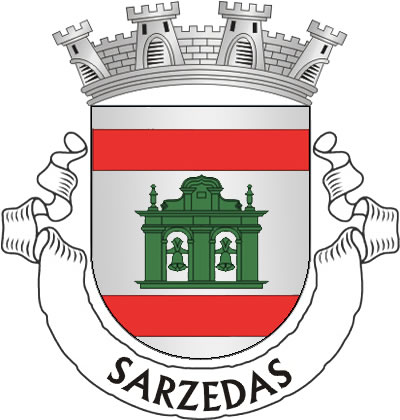 <p>Escudo de prata, campanário de verde com sinos do mesmo, entre duas faixas de vermelho. Coroa mural de prata de quatro torres. Listel branco, com a legenda a negro: "SARZEDAS".</p>
<p>(D.R.III Série nº 187, de 13/08/01)</p>